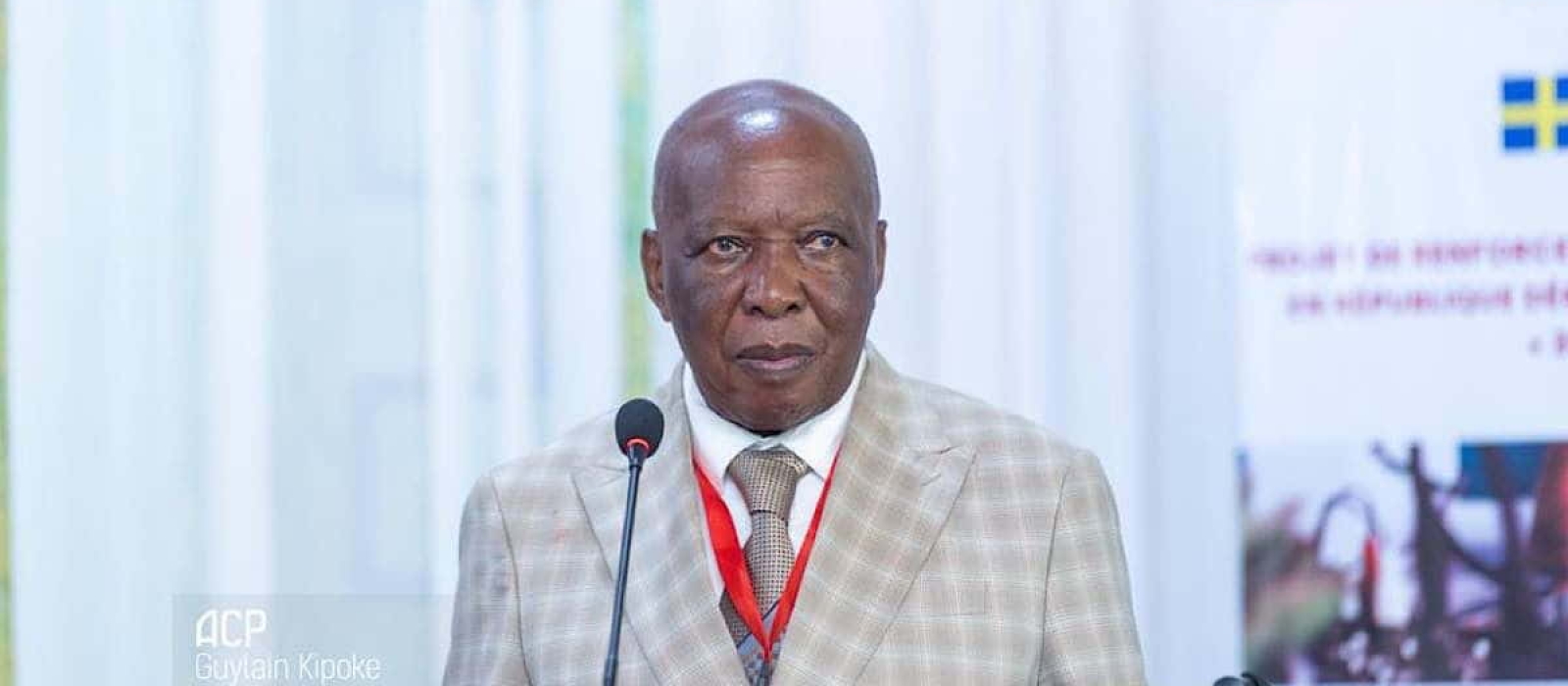 Kamanda Wa Kamanda Muzembe a été élu ce vendredi président de l'Union nationale de la presse du Congo (UNPC)